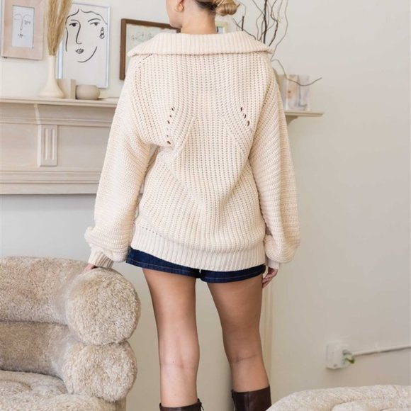 Creamy Knit Collar V-Neck Long Sleeve Sweater - Picture 5 of 6